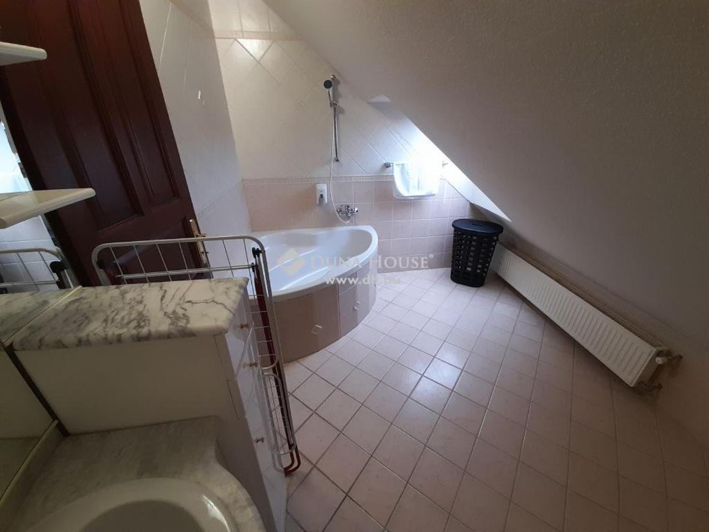 Lujza Apartman Goedoelloアパートメント エクステリア 写真