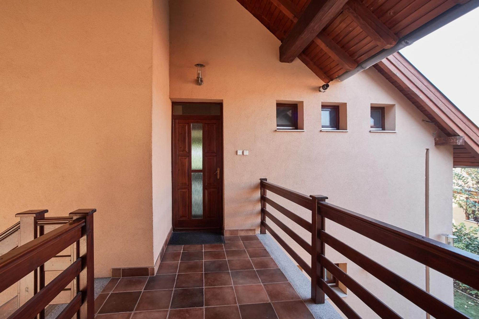 Lujza Apartman Goedoelloアパートメント エクステリア 写真