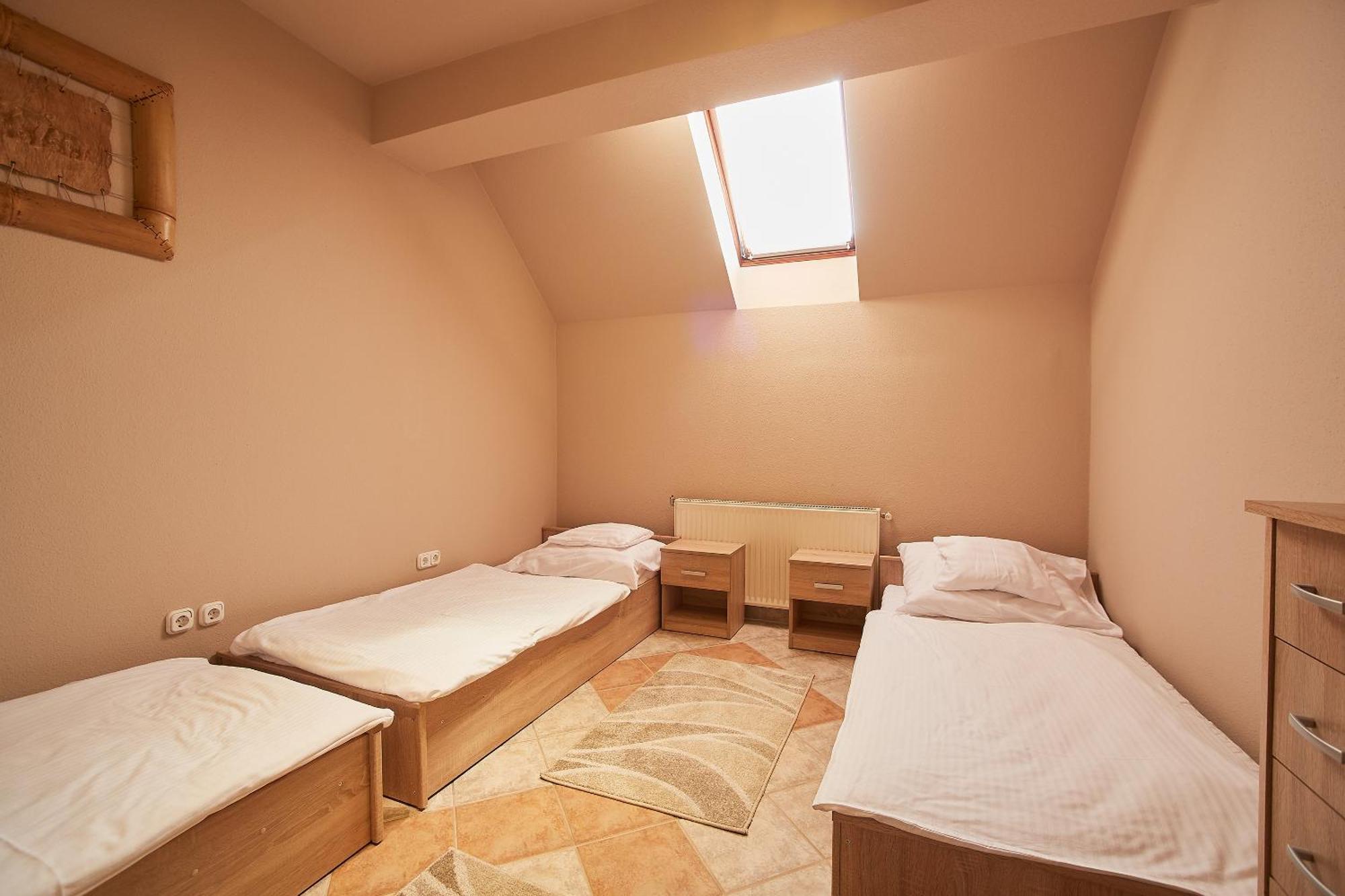 Lujza Apartman Goedoelloアパートメント エクステリア 写真